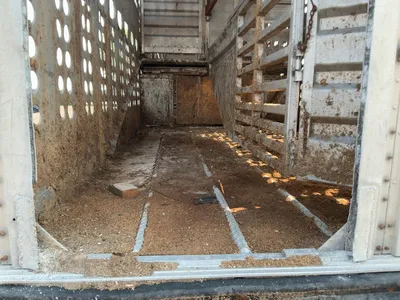 Used 2007 MERRITT 53' ALUMINUM LIVESTOCK Agricultural Trailers Michigan US | Miedema Asset Management Group #1328961