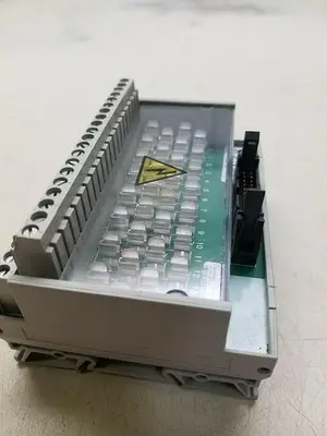 USED ALLEN BRADLEY 1492-IFM20F-F24-2