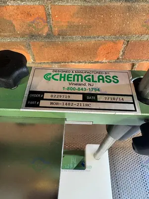 Used CHEMGLASS CHEMRXNHUB BENCHTOP 2-5 LITER GLASS REACTOR SUPPORT STAND Reactors California US | Equipment Lab #1394840