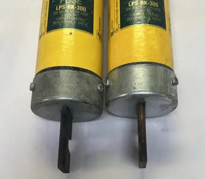 USED BUSSMANN LPS-RK-300