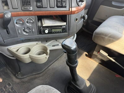 Used 2006 VOLVO VNM Conventional trucks Indiana US | Miedema Asset Management Group #1414527