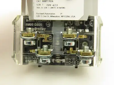 Allen Bradley 800T-H2A Selector Switch 2 Position Maintained 30mm Lot 2