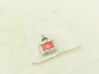 Allen Bradley 440T-AKEYE10AB Guardmaster Trapped Key Interlock Key Ab