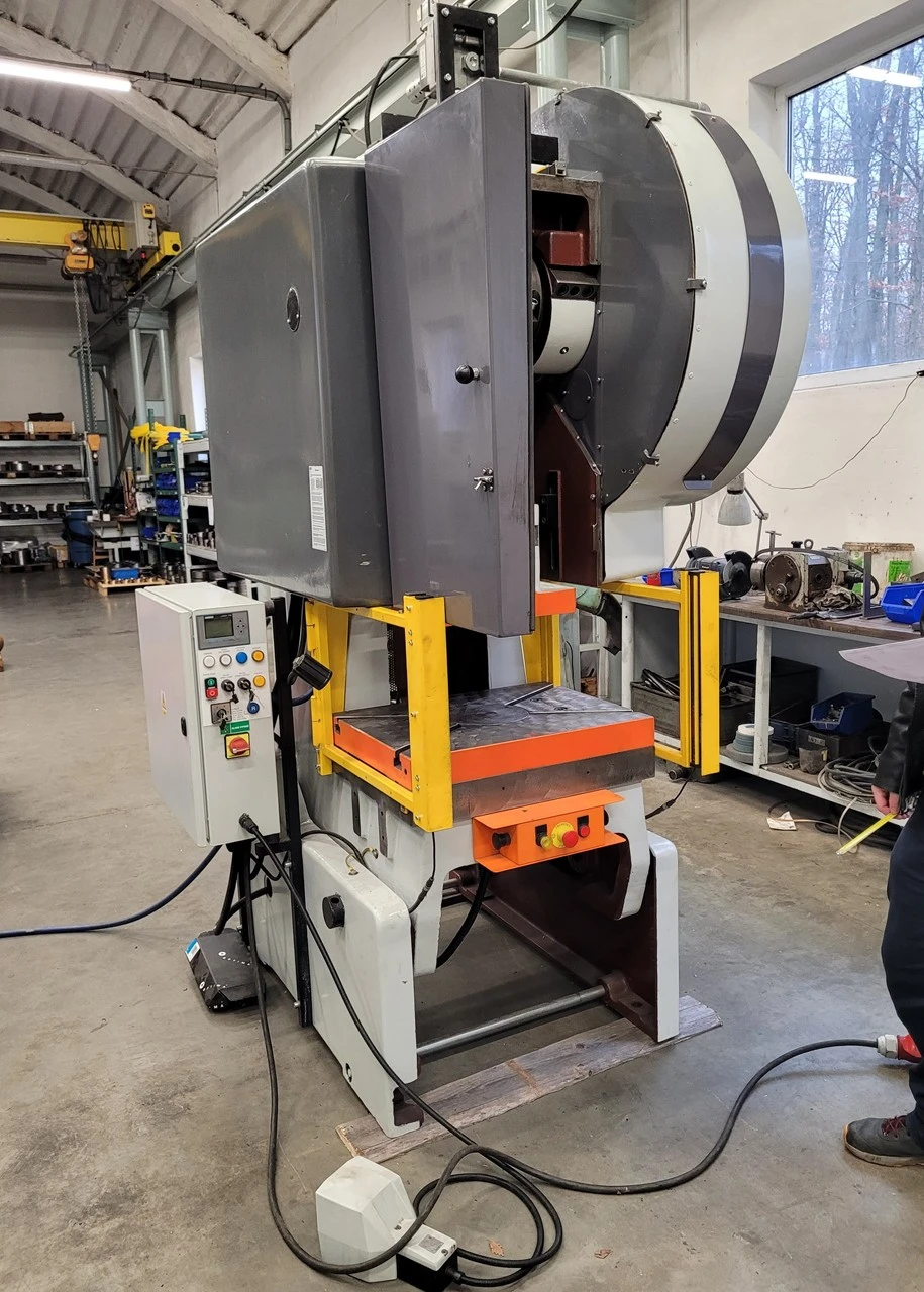 USED SMERAL LEN 40 C