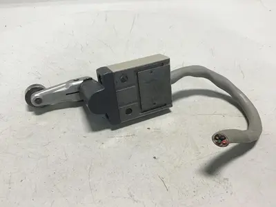 USED OMRON D4C-1620