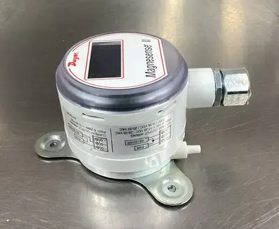 DWYER MS2-W112-LCD-MC Magnesense II Differential Pressure Transmitter 6B-1