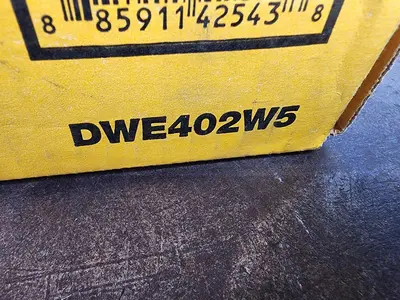 NEW DEWALT DWE402W5