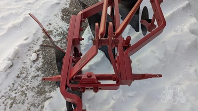 USED MASSEY FERGUSON 66