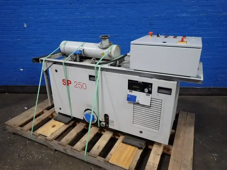 Used LEYBOLD SP250 Pumps Ohio US | HGR 24 #775107