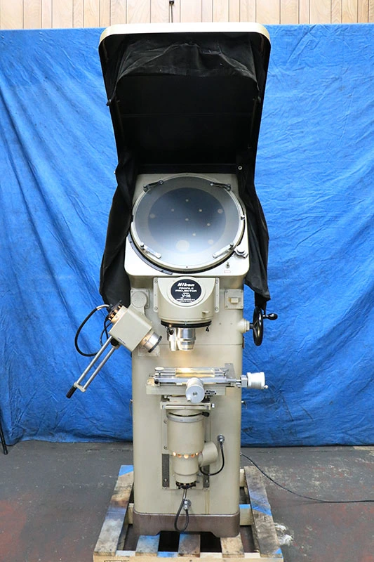 USED 1981 Nikon V-16 VERTICAL PROJECTION FLOOR TYPE