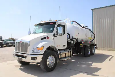 New | in-Stock 2027 PETERBILT 548 Vacuum Truck Texas US | Roll Off Truck World #1492027