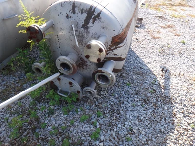 271 Gallon 304 Stainless Vertical Tanks
