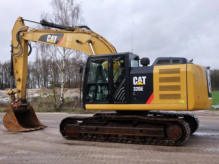 USED 2015 Caterpillar 320E L