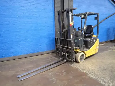 USED 2016 KOMATSU FB18MU12