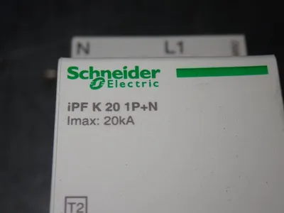 New | in-Stock SCHNEIDER ELECTRIC A9L15692 Surge Protectors Ohio US | HGR 24 #1187181