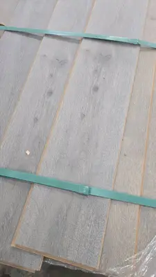 Full Pallet of Laminate Flooring – Mohawk Brand
