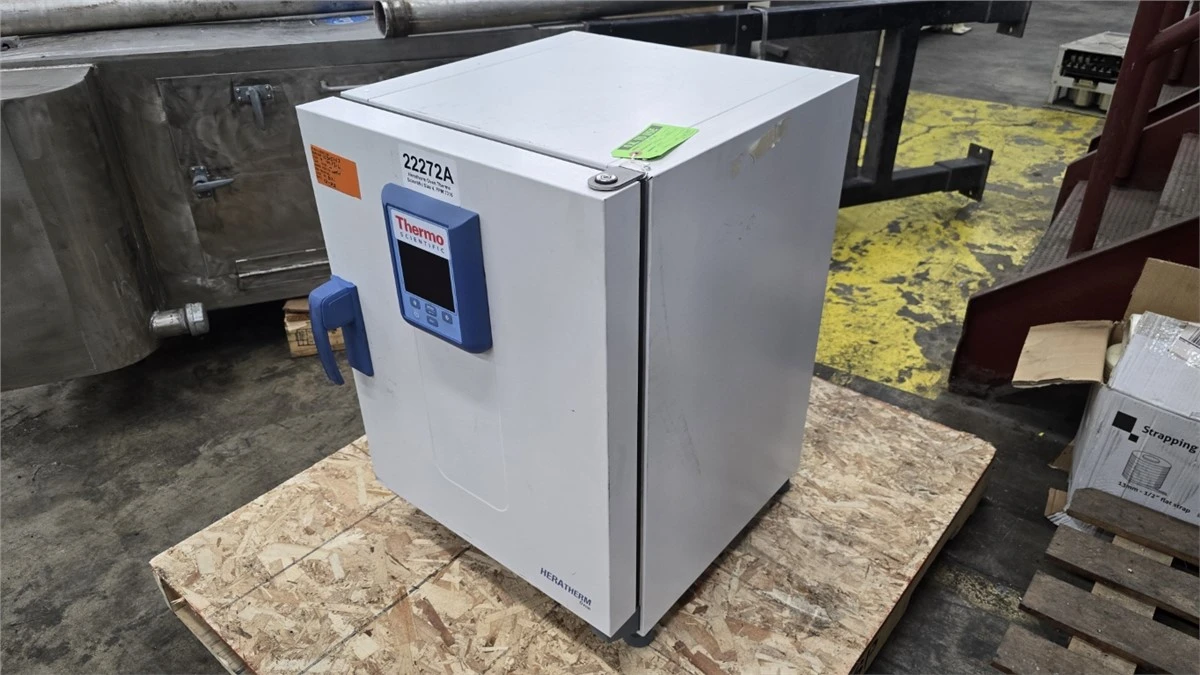 1.44 KW Heratherm Oven Thermo Scientific Size 4, FPM 7316, New In 2015