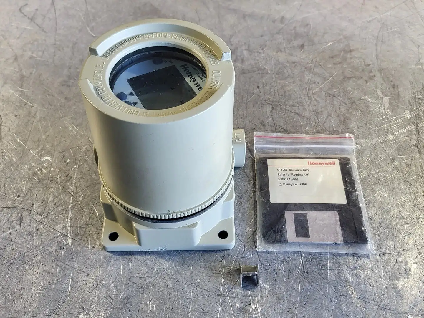 NEW HONEYWELL STT35F-0-EPFM-0000-00000EF-3DC-00002J