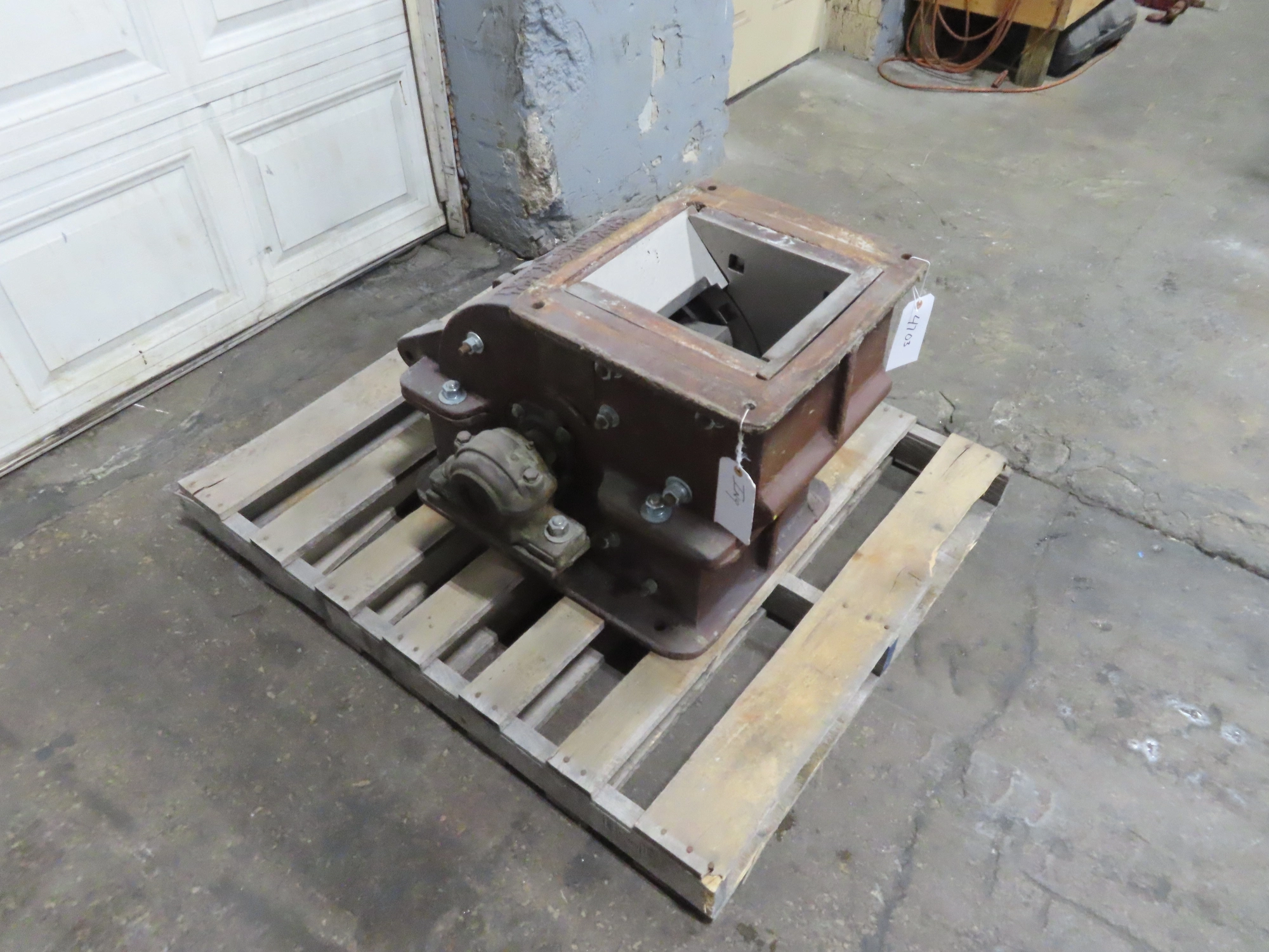 Refurbished 15" x 9" Type L American Pulverizer Co. Hammer Mill
