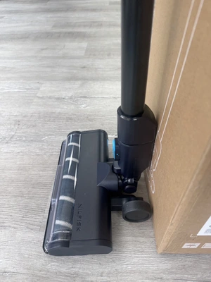 Nilfisk VU200 Cordless Stick Vacuum Cleaner NEW