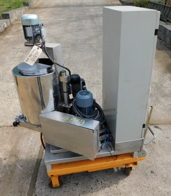 USED HOT POUR FILLER HOT POUR TANK FILLER