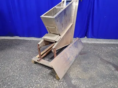 E-pack Machinery  100" X 10" Incline Conveyor Belt