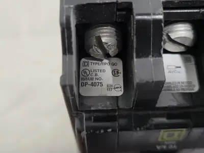 USED SQUARE D QO3100