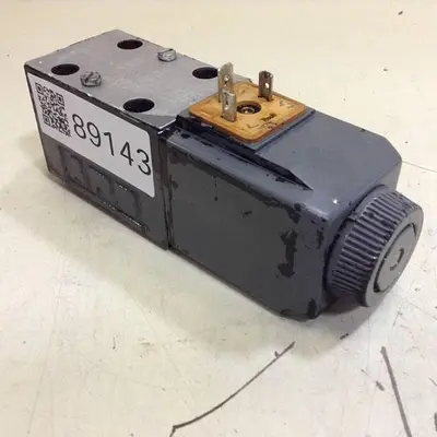 USED VICKERS DG4V-3-2AL-M-U-HL7-60