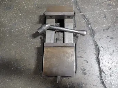 USED KURT D60