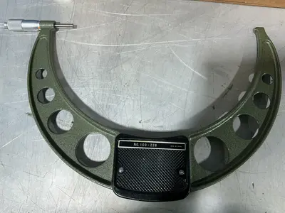 Used MITUTOYO 103909 Micrometers Ohio US | HGR 24 #1462179