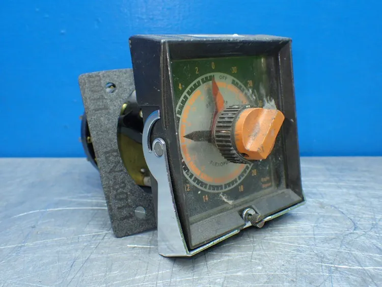 Used EAGLE SIGNAL HG100A6 Timers Ohio US | HGR 24 #883976