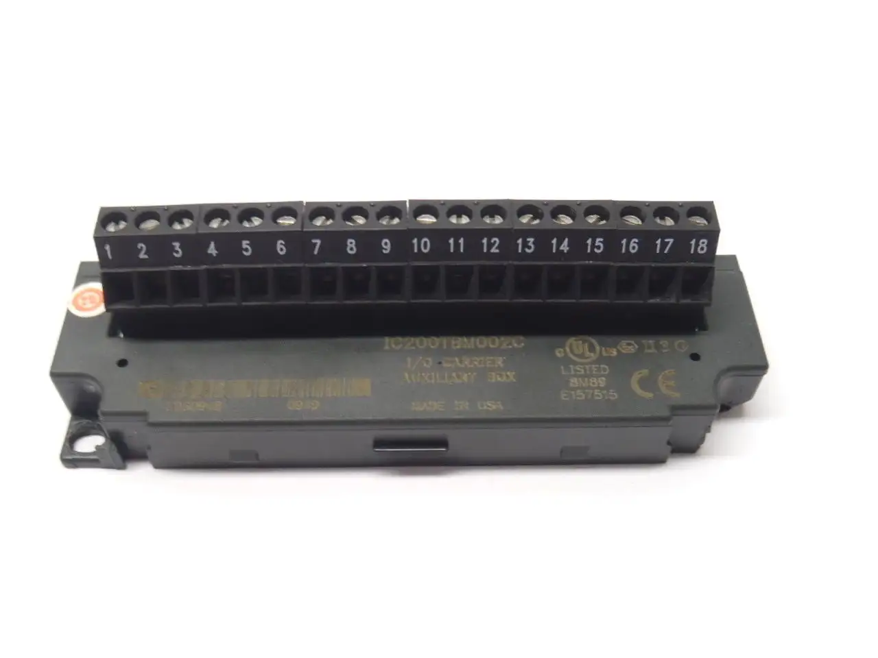USED GE FANUC 18 POINT I/O CARRIER AUXILLIARY BOX