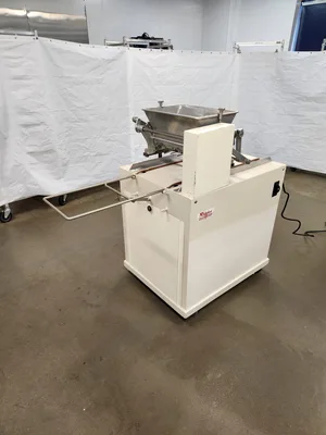 USED 1985 KOOK-E-KING PU HEAD ON INTEGRATED FACTORY CABINET (SUPER AUTOMATIC CONFIGURATION)