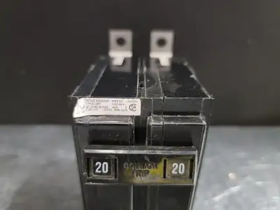 USED CUTLER-HAMMER BA220