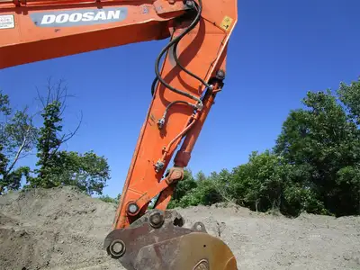 Used 2012 DOOSAN DX350 LC Crawler Excavators | Abele Tractor #1342776