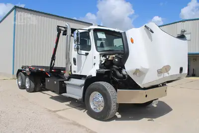 Used 2017 FREIGHTLINER 114SD Rolloff Trucks Texas US | Roll Off Truck World #1491773