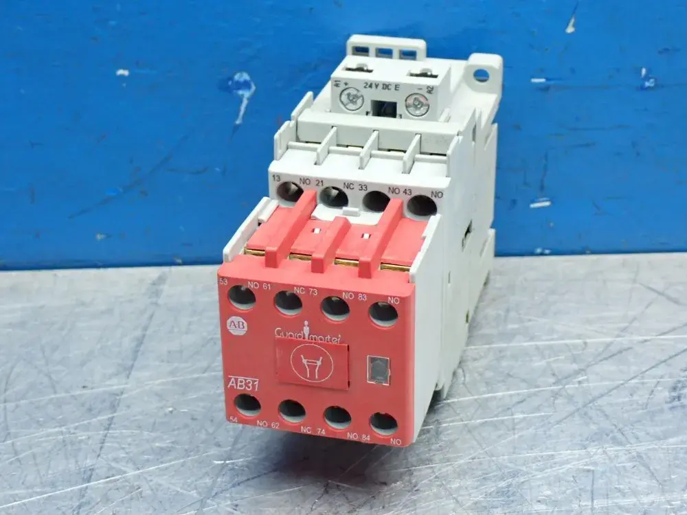 USED ALLEN BRADLEY 700SCF620EJC