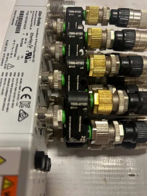 Allen Bradley 1732E-16CFGM12QCR/A ArmorBlock I/O with 7000-41121 M12 T Couplers
