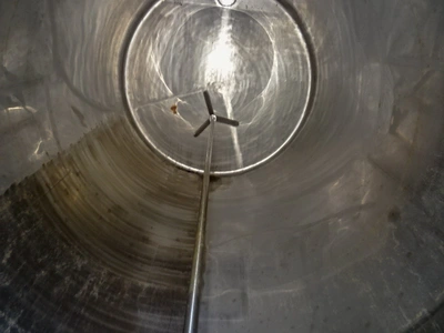 2200L S/S Vertical Enc  Tank