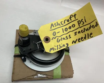 New | in-Stock ASHCROFT 0-1000 Universal Pressure Meters Ohio US | Surplus Asset Holdings #1241323