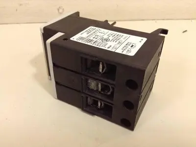 USED SIEMENS 3RU1 136-4HD0