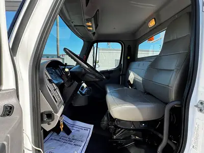 Used 2016 FREIGHTLINER M2 106 Tractors & Trailers Florida US | Truck and Van Outlet #1506256
