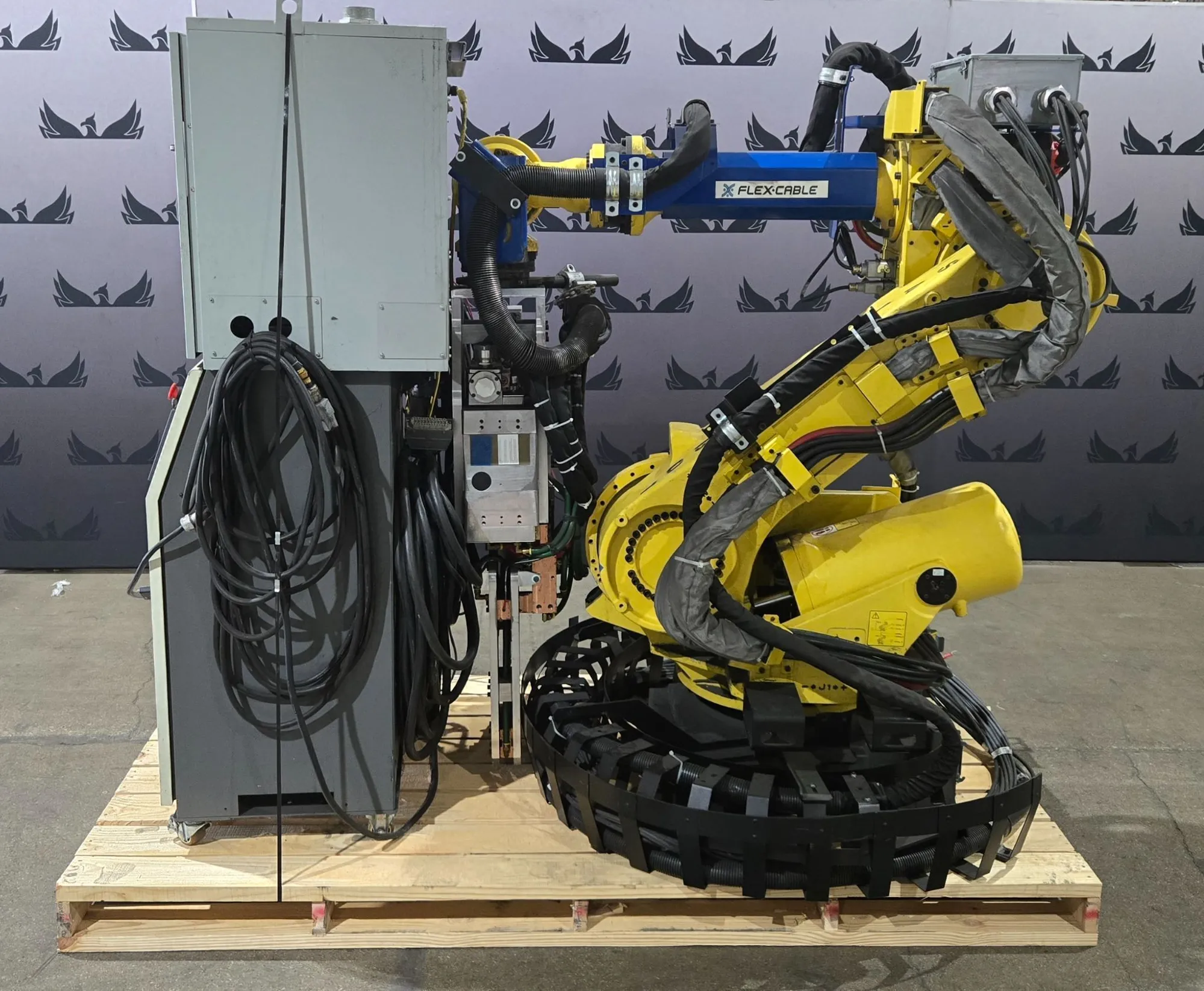 Used 2014 FANUC R-2000iB/210F + R-30iA Robots Michigan US | iGAM Industrial Marketplace #1292352