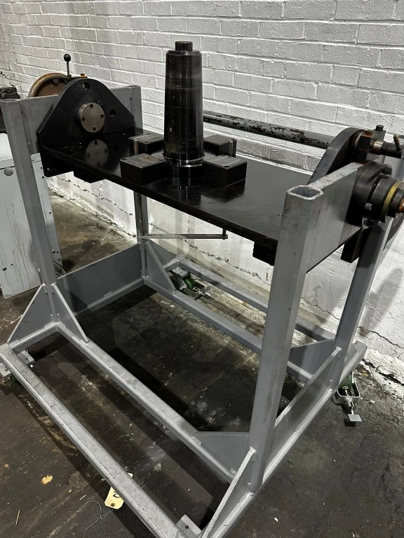 HD MOTORCYCLE HUB ASSEMBLY TABLE