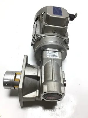 Lenze Bachofen  TR71C4 Gearmotor 0.55/0.66kW 1400/1680rpm