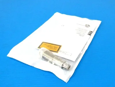 NEW EFECTOR OGPLFPKG /US100 SENSOR OGP701 OGPLFPKGUS100