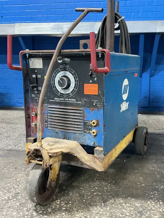 Used MILLER DIALARC 250 AC/DC Tig Welders Ohio US | HGR 24 #1503742