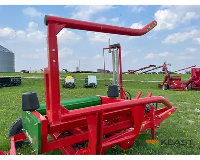 Used FARM KING _UNKNOWN_ Stretch Wrappers Iowa US | Keast Enterprises #1360254