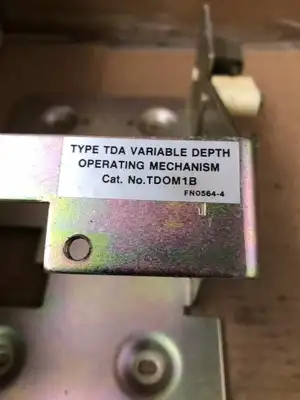 GE TD0M1B Type TDA 30-100A Operating Mechanism for QMR/QMW Disconnects 600V -NIB