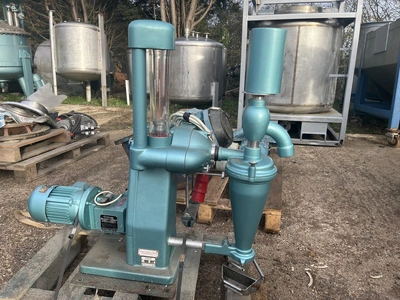 Hosokawa Alpine Multi-Plex Laboratory Classifier 100 MZR model